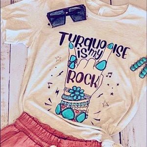 “Turquoise is my rock” Graphic Western Tee 🤟🏼💙✨